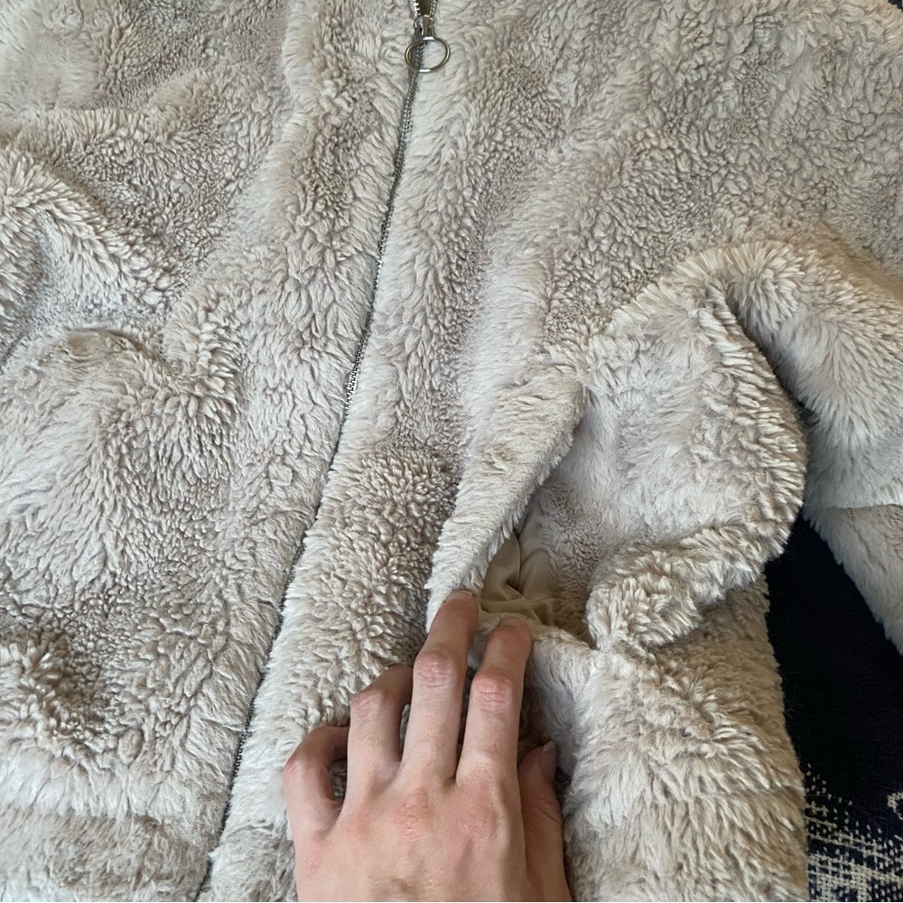 Size S soft fuzzy zip up jacket